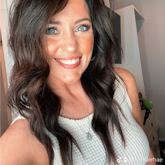 Thanks for visiting my closet! - Picture 5 of 9